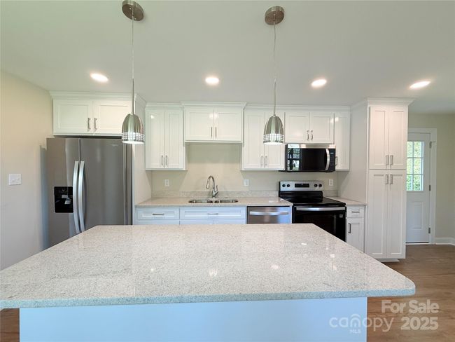 111 W Perry St, House other with 2 bedrooms, 1 bathrooms and null parking in Heath Springs SC | Image 5