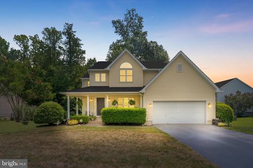 9901 Ashmeade Ct, FREDERICKSBURG, VA, 22407-8393 | Card Image