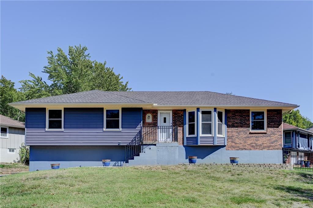 Westridge Rd, Kansas City, MO 64133