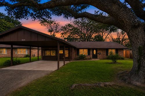 535 Eldridge Dr, Beaumont, TX, 77707-1622 | Card Image