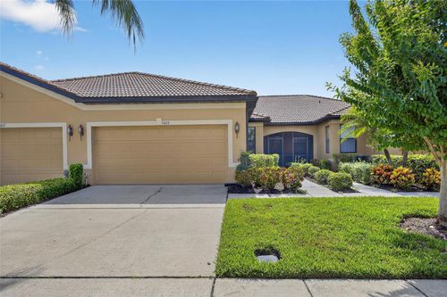 5845 Sunset Falls Dr, APOLLO BEACH, FL, 33572-3116 | Card Image