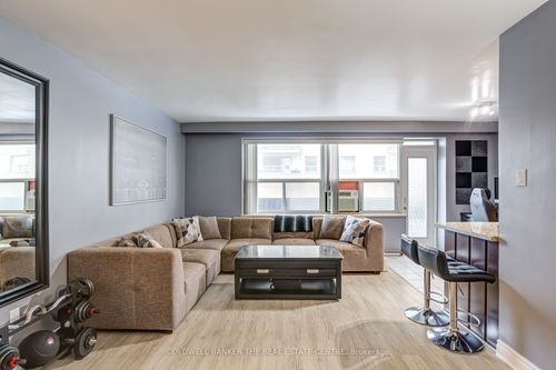 208-50 Gulliver Rd, North York, ON, M6M2N2 | Card Image