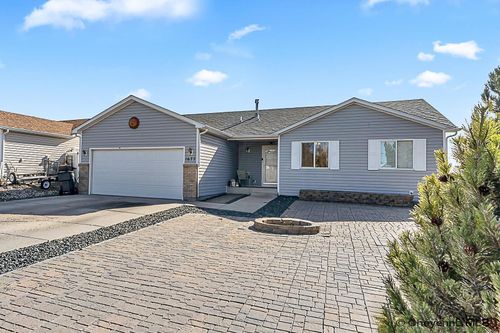 1677 Blues Dr, Cheyenne, WY, 82007-2132 | Card Image