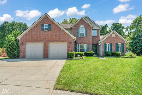 216 Creekview Cir, Mooresville, IN, 46158-2736 | Card Image