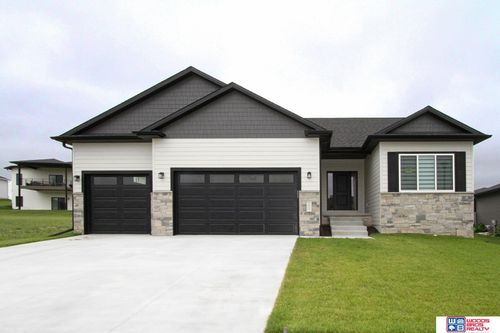 1015 N 107th St, Lincoln, NE, 68527-2515 | Card Image