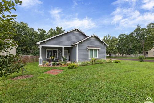 819 Baker St, Baldwin City, KS, 66006 | Card Image