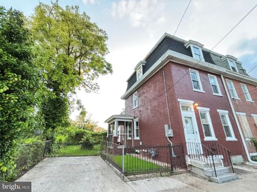 438 Lawrence St, Burlington, NJ, 08016-1620 | Card Image