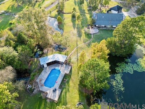 17820 La Highway 42, Livingston, LA, 70754-4308 | Card Image