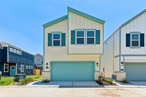 700 Sand Dollar Dr, Kemah, TX, 77565-4101 | Card Image
