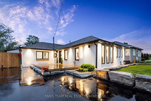 {{alt}} | Card Image