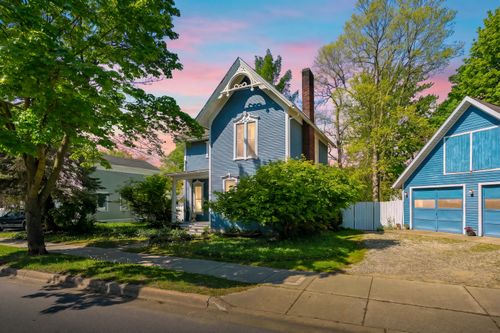 215 N Cedar Street, Allegan Township, MI, 49010 | Card Image