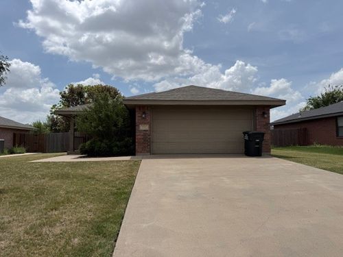 281 Sugarberry Ave, Abilene, TX, 79602-8302 | Card Image
