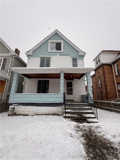 426 Wayne Ave, Ellwood City, PA, 16117-2036 | Card Image