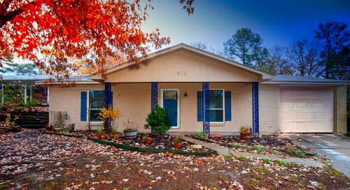 513 Nan Cir, Little Rock, AR, 72211-2675 | Card Image