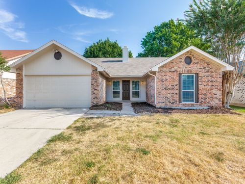 4137 Huckleberry Dr, Fort Worth, TX, 76137-1181 | Card Image