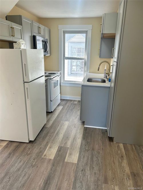 apt-5-148 Clinton St, Montgomery, NY, 12549-1100 | Card Image
