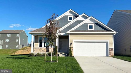 121 Woodford Dr, STEPHENS CITY, VA, 22655-3918 | Card Image