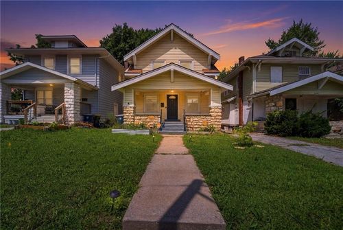 3324 Indiana Ave, Kansas City, MO, 64128-2054 | Card Image