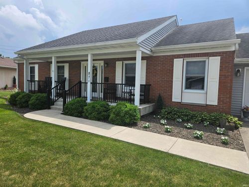 871 W Swartzell Dr, Rensselaer, IN, 47978 | Card Image