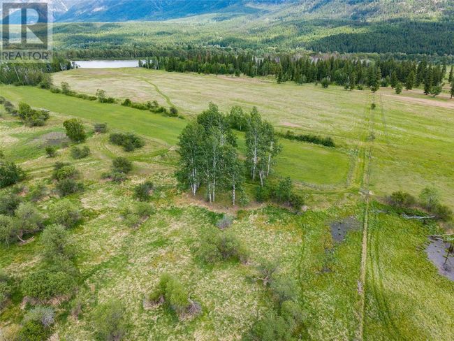 7398 Yellowhead Highway, House other with 3 bedrooms, 1 bathrooms and null parking in Darfield BC | Image 63
