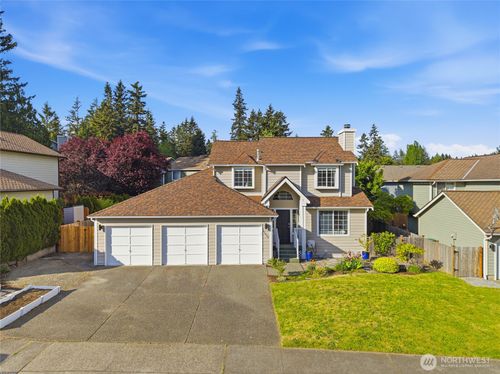 27620 220th Ct Se, Maple Valley, WA, 98038-3209 | Card Image