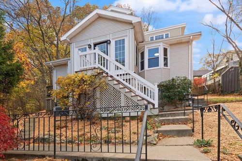 46 Lebanon St, Melrose, MA, 02176-6311 | Card Image