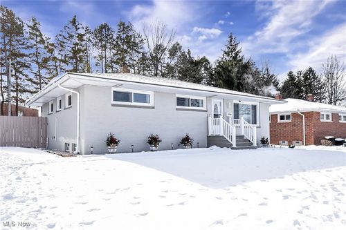 9999 Reichert Road, Parma, OH, 44130 | Card Image