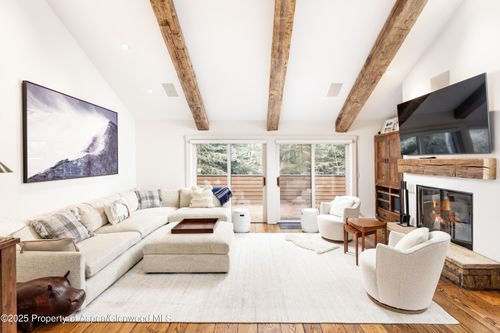 901 W Francis St, Aspen, CO, 81611-3103 | Card Image