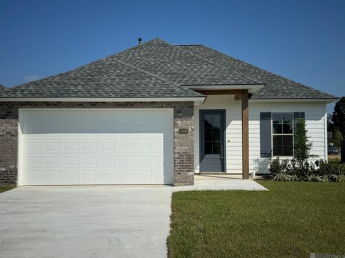 10495 Highcrest Dr, Denham Springs, LA, 70706-4505 | Card Image