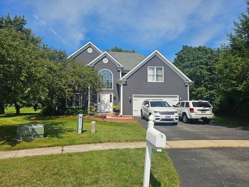 525 Cheshire Ct, Yorkville, IL, 60560-9322 | Card Image