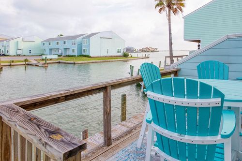 303 Nassau Drive, Rockport, TX, 78382 | Card Image