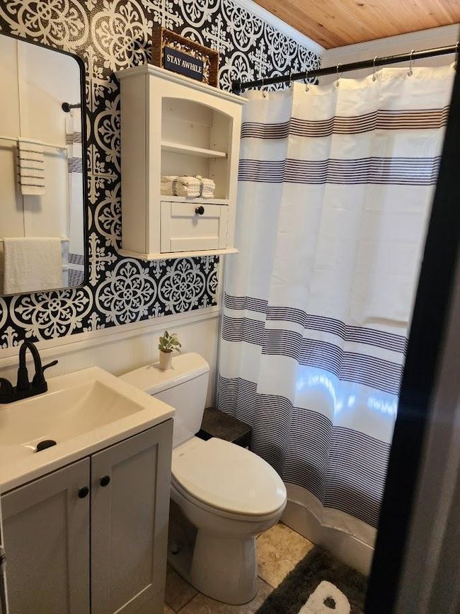 Guest bath | Image 25