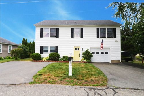 17 Metacomet St, Portsmouth, RI, 02871-5806 | Card Image