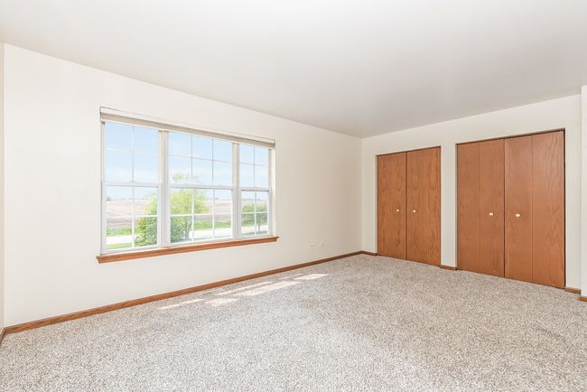 2593 Canyon Dr, Townhouse with 3 bedrooms, 2 bathrooms and 4 parking in Plainfield IL | Image 20