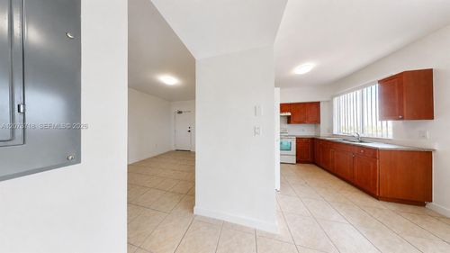 501-115 Sw 42nd Ave, Coral Gables, FL, 33134-1715 | Card Image