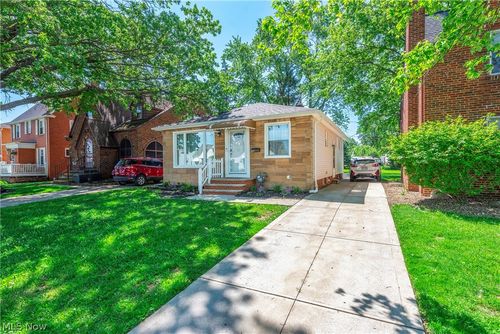 6215 Morningside Dr, Parma, OH, 44129-4116 | Card Image