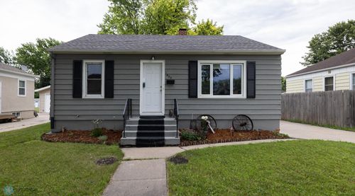 1425 7th St N, Fargo, ND, 58102-2605 | Card Image