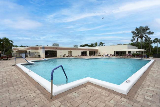 APT-104 - 7626 Tahiti Ln, Condo with 2 bedrooms, 2 bathrooms and null parking in Lake Worth FL | Image 13