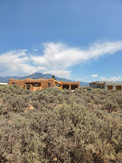 1331 Mesa Vista, Taos, NM, 87571 | Card Image