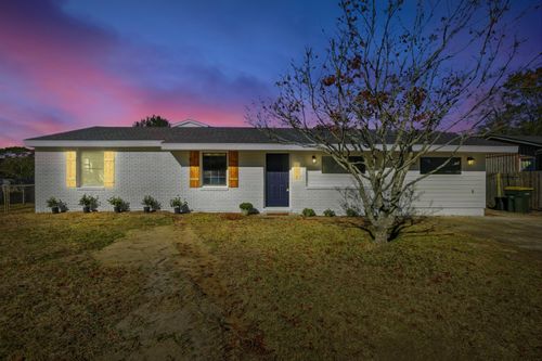 227 Katherine Pl Nw, Fort Walton Beach, FL, 32548-4208 | Card Image