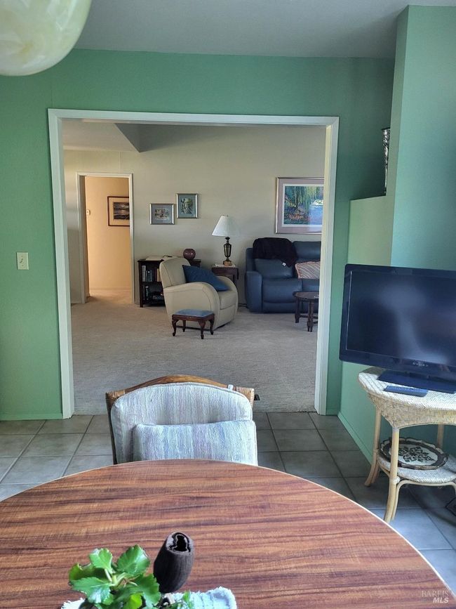 123 Old Oak Ln, House other with 2 bedrooms, 2 bathrooms and 4 parking in Santa Rosa CA | Image 11