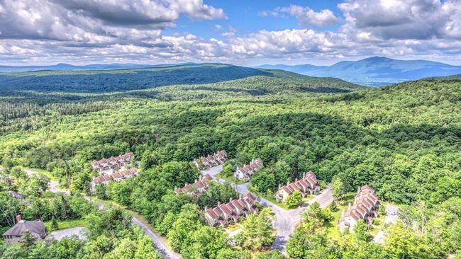 4F - 34 Sugar Brook Rd, Condo with 3 bedrooms, 3 bathrooms and null parking in Peru VT | Image 34