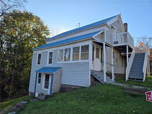 61 West St, New Berlin, NY, 13411-2821 | Card Image