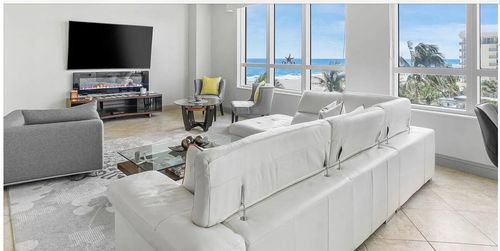 650-3800 N Ocean Dr, Riviera Beach, FL, 33404-2896 | Card Image