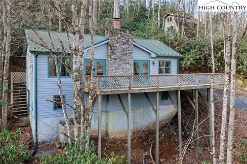 131 Hemlock Road, Banner Elk, NC, 28604 | Card Image