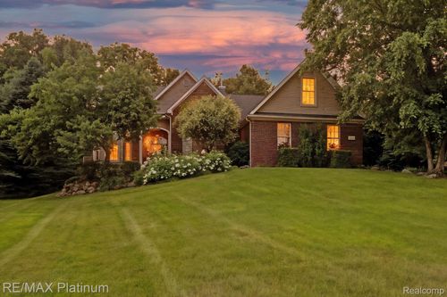 2026 Ricks Ct, Brighton, MI, 48114-4961 | Card Image