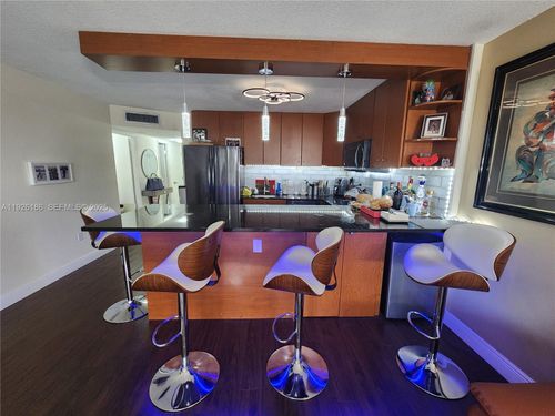 apt-310w-2801 Ne 183rd St, Aventura, FL, 33160-2127 | Card Image