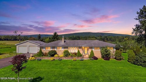 2843 Easton Tpke, Waymart, PA, 18472-3019 | Card Image