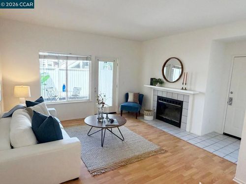 99 Marina Lakes Dr, Richmond, CA, 94804-7451 | Card Image