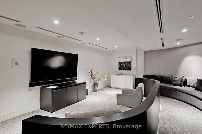 1901 - 2916 Highway 7, Condo with 1 bedrooms, 2 bathrooms and null parking in Vaughan ON | Image 32